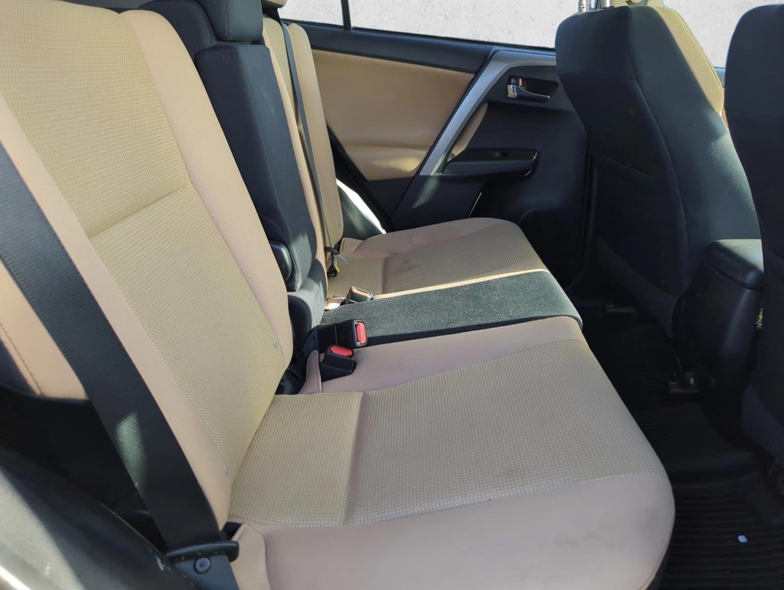 2017 Toyota RAV4 XLE AWD (Natl)