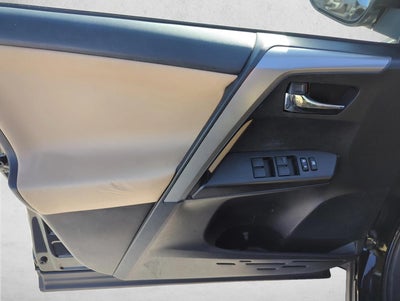 2017 Toyota RAV4 XLE AWD (Natl)