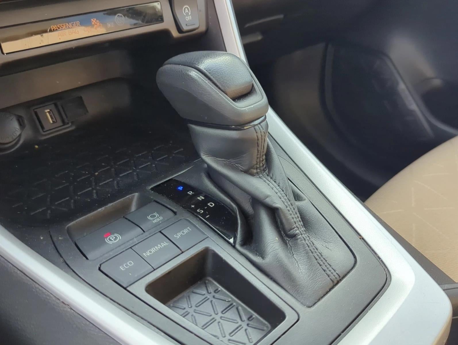 2021 Toyota RAV4 XLE FWD (GS)