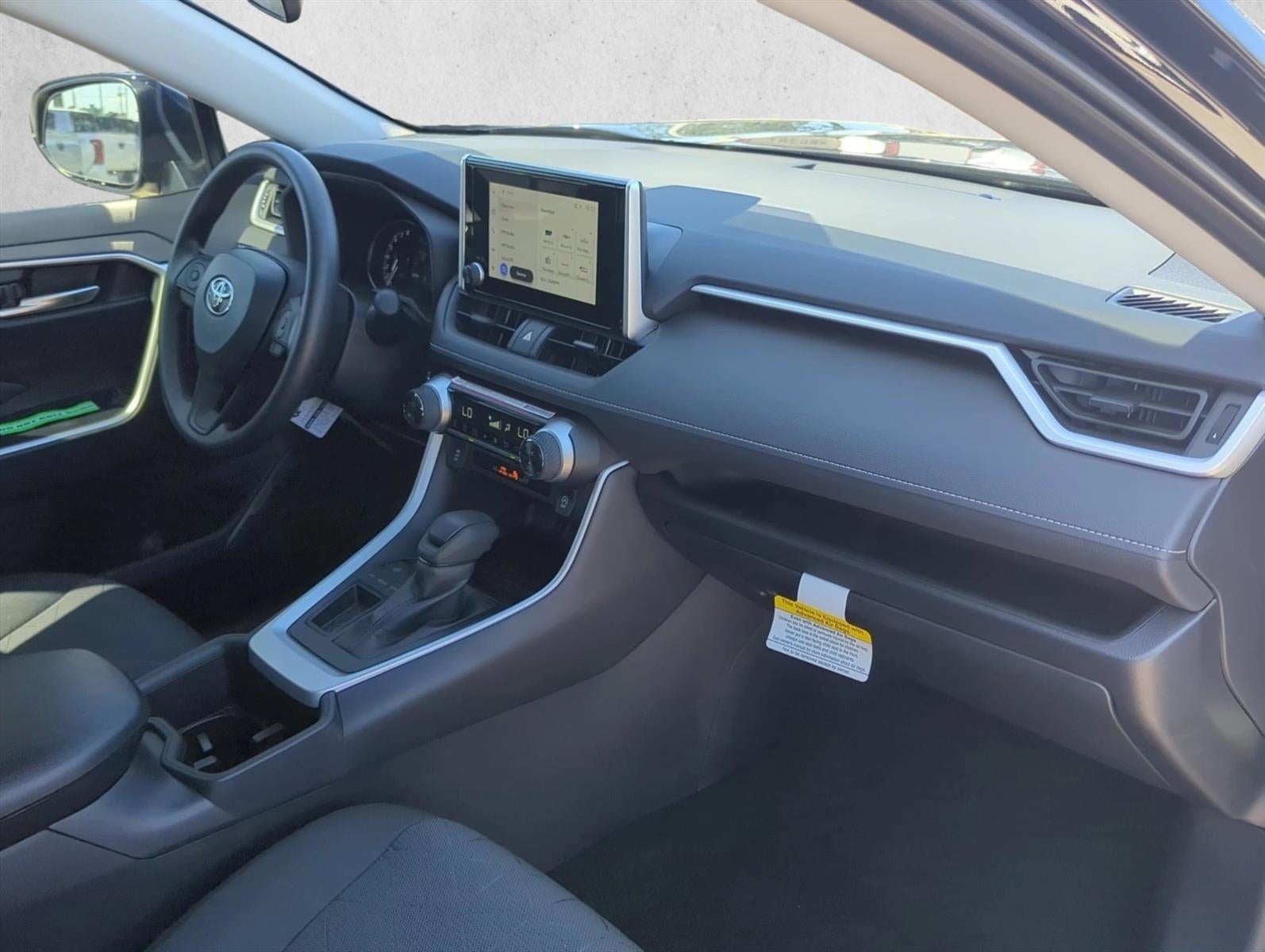 2025 Toyota RAV4 XLE FWD (GS)