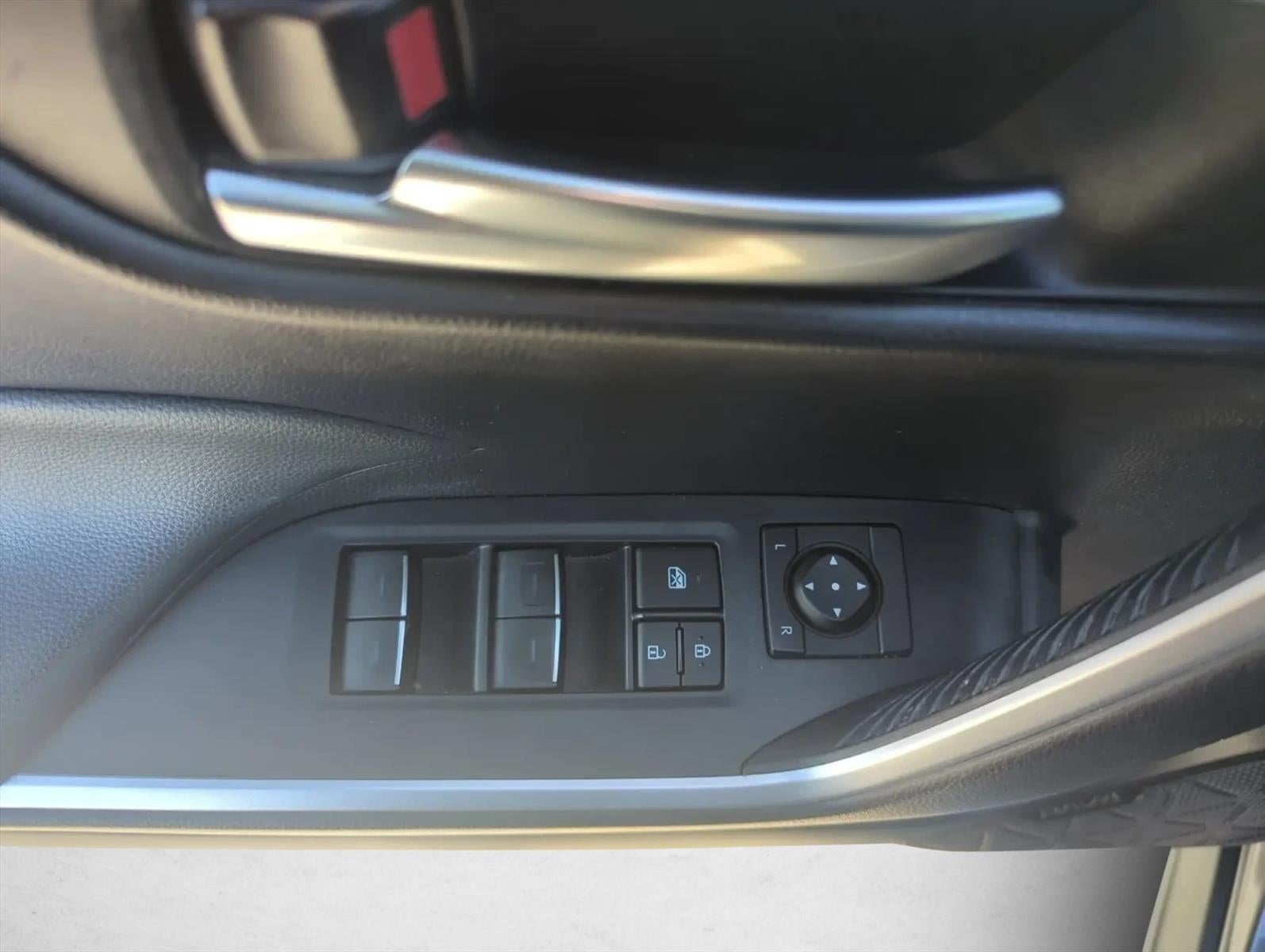 2022 Toyota RAV4 XLE FWD (GS)