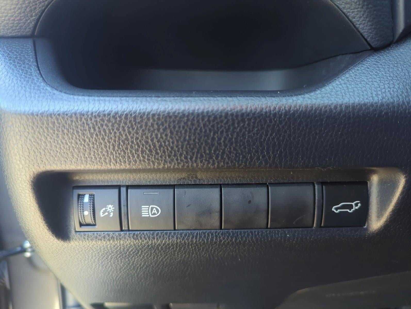 2022 Toyota RAV4 XLE FWD (GS)