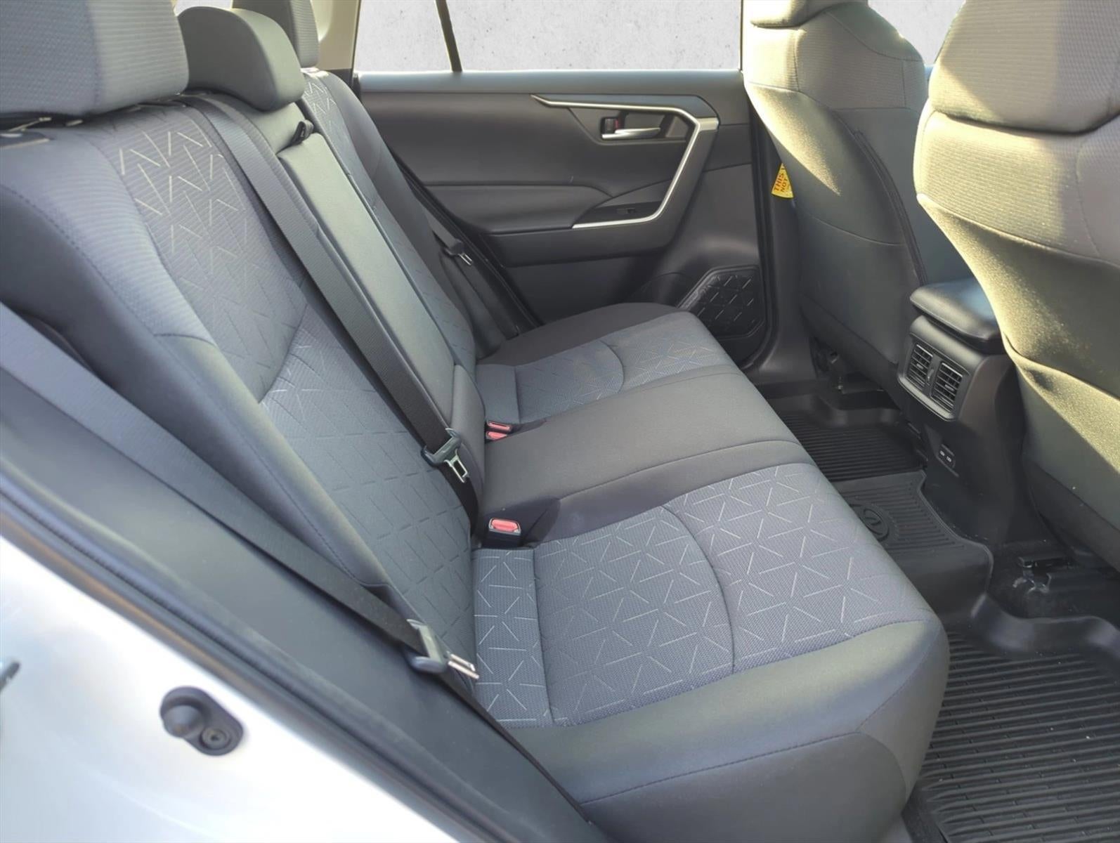 2024 Toyota RAV4 XLE FWD (Natl)