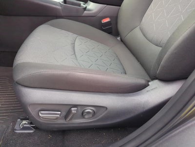 2025 Toyota RAV4 XLE FWD (GS)