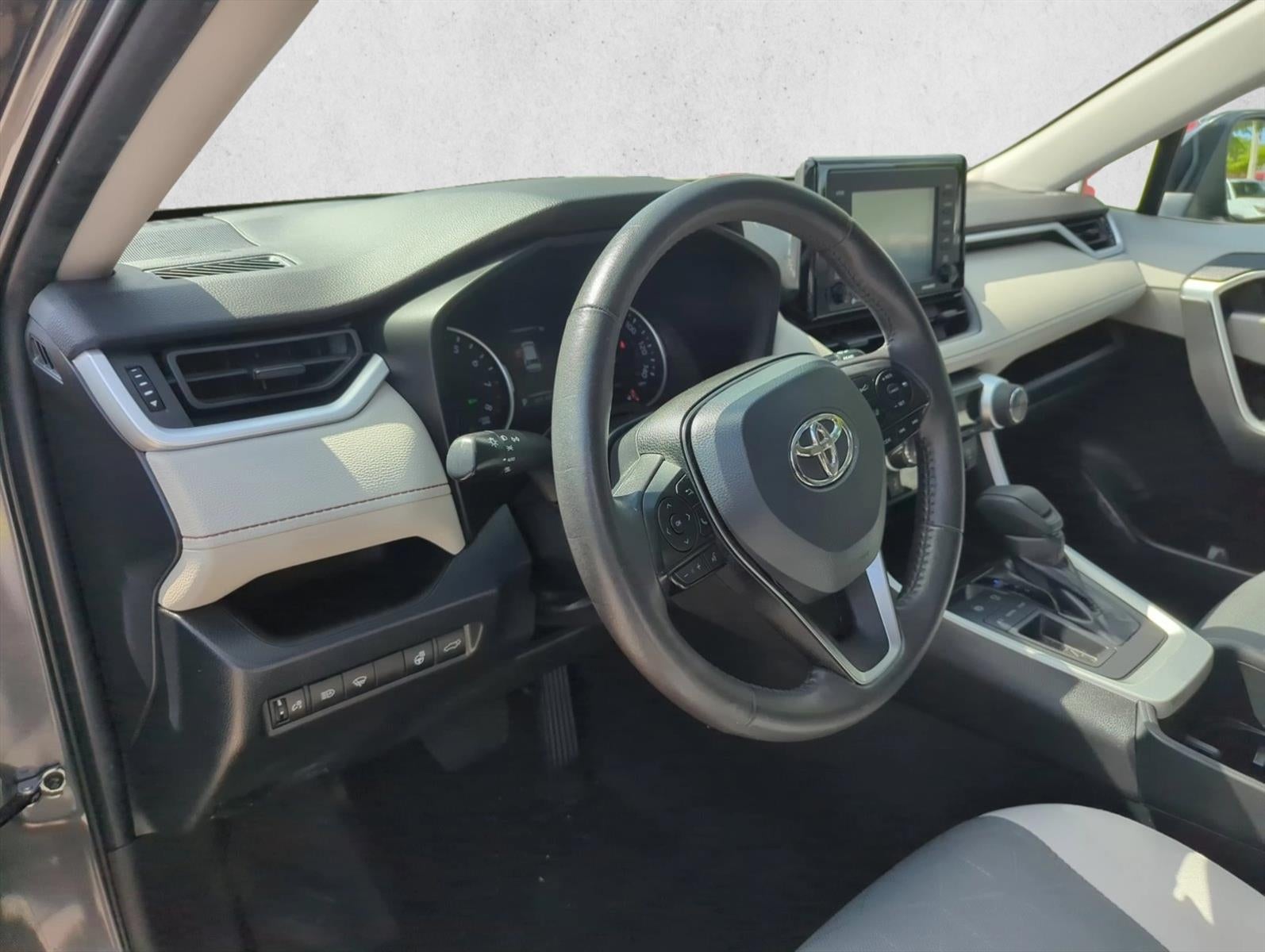 2022 Toyota RAV4 XLE FWD (GS)