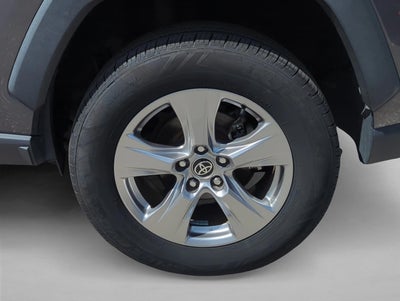 2022 Toyota RAV4 XLE FWD (GS)
