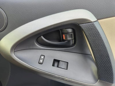 2012 Toyota RAV4 FWD 4dr I4 (Natl)