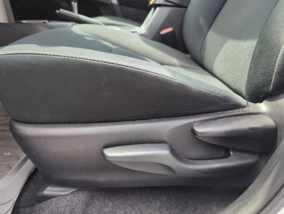 2017 Toyota RAV4 LE FWD (GS)