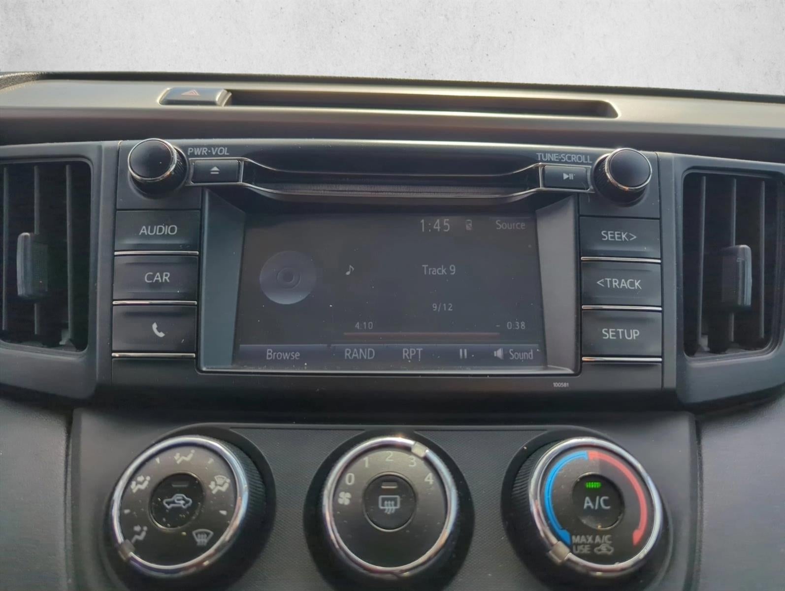 2017 Toyota RAV4 LE FWD (GS)