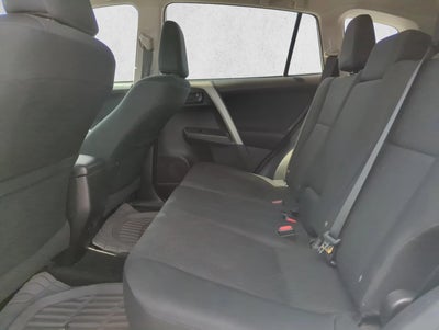 2017 Toyota RAV4 LE FWD (GS)