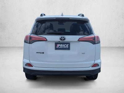 2017 Toyota RAV4 LE FWD (GS)