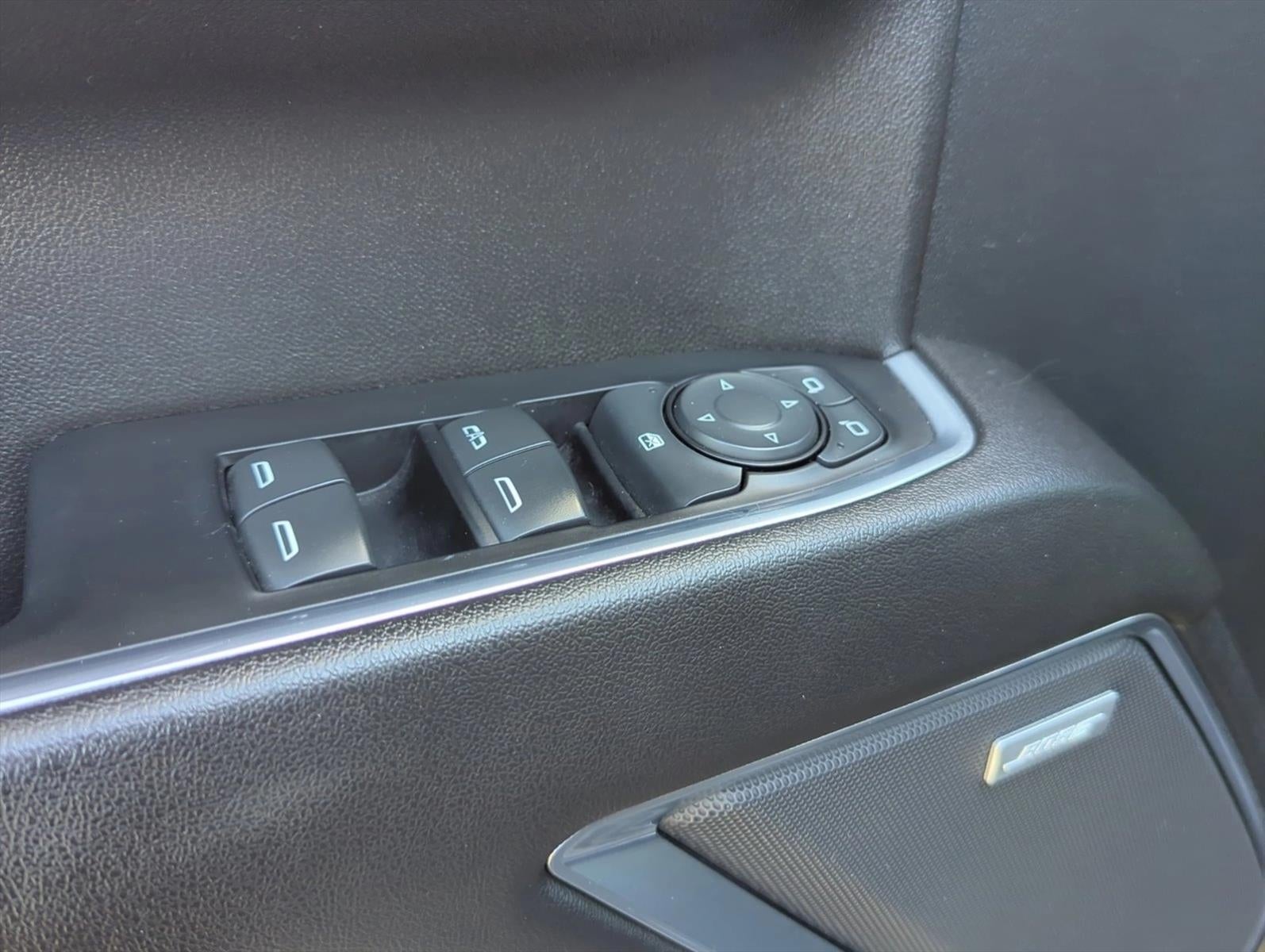 2022 GMC Sierra 1500 Crew Cab Short Box 4-Wheel Drive Elevation 3SB