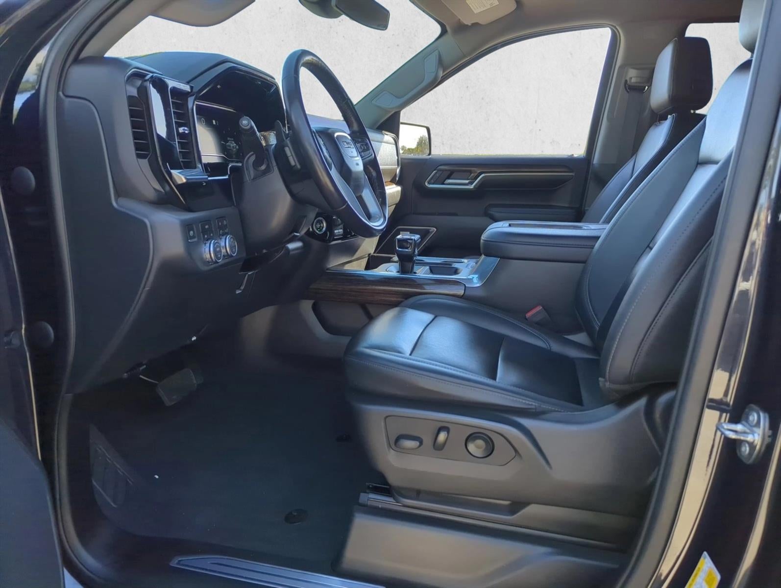 2022 GMC Sierra 1500 Crew Cab Short Box 4-Wheel Drive Elevation 3SB