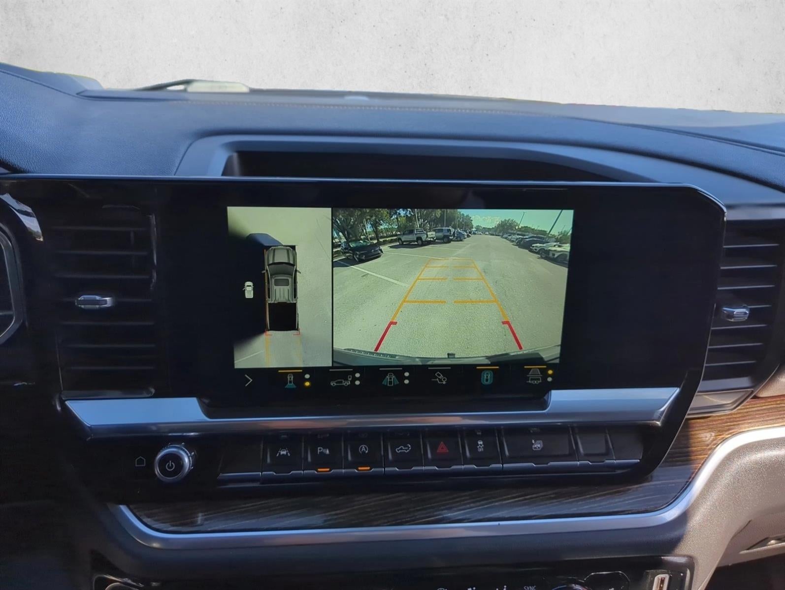 2022 GMC Sierra 1500 Crew Cab Short Box 4-Wheel Drive Elevation 3SB