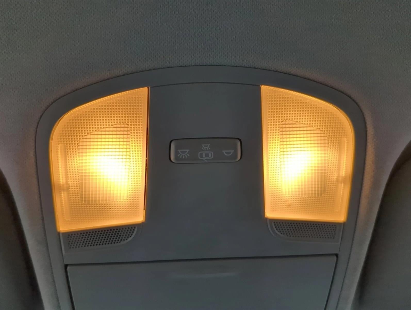 2020 Kia Rio 5-Door S IVT