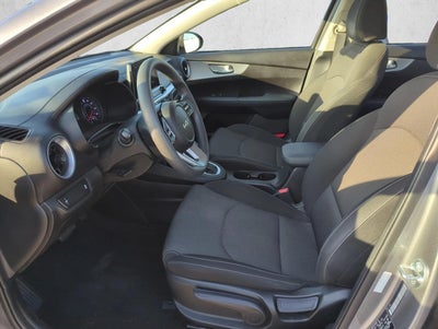 2023 Kia Forte LXS IVT
