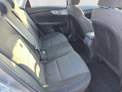 2023 Kia Forte LXS IVT