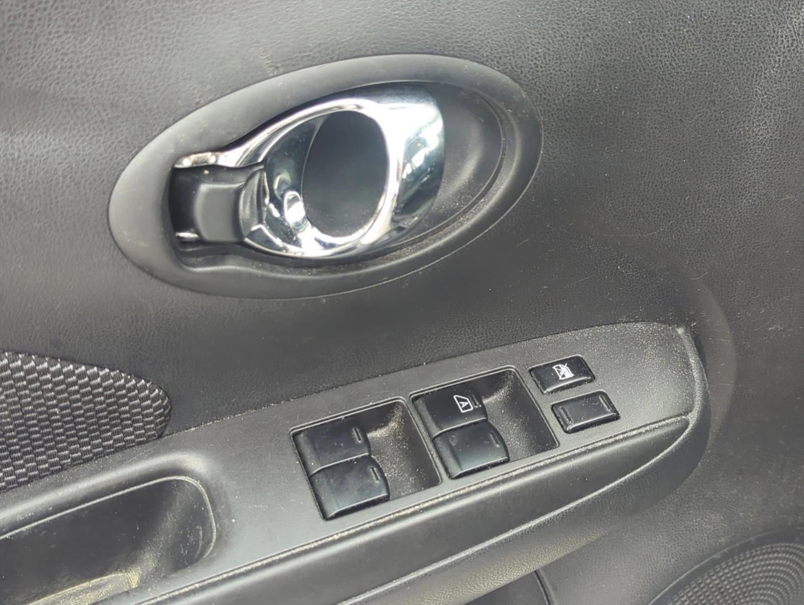 2018 Nissan Versa Sedan SV CVT