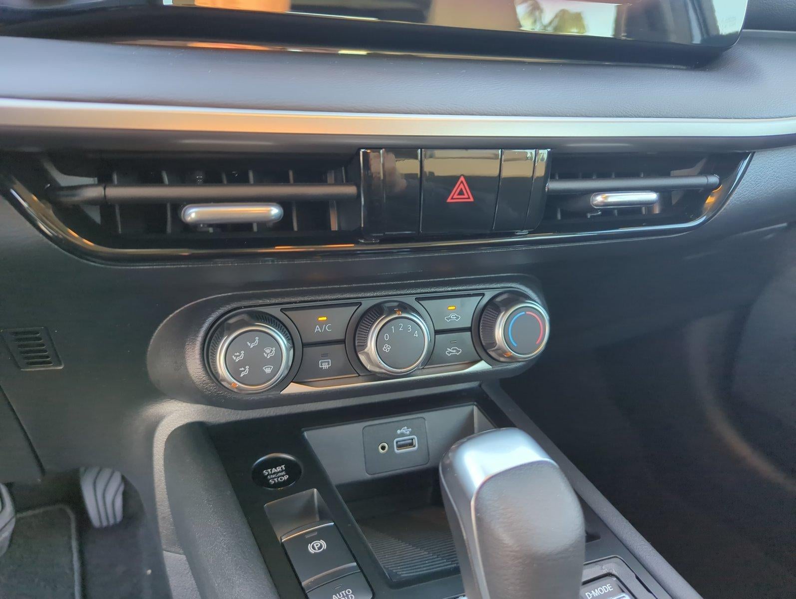 2025 Nissan Kicks S FWD