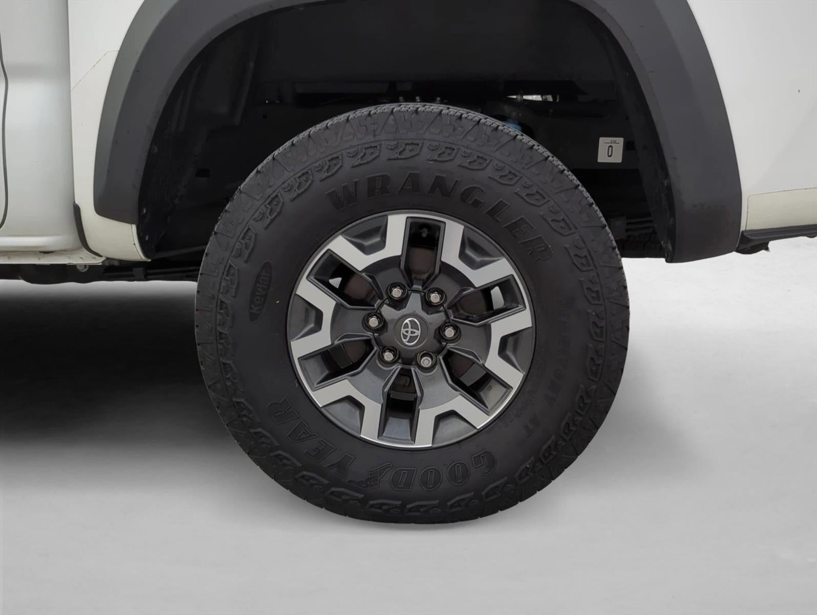 2023 Toyota Tacoma 2WD 2WD TRD Off Road Double Cab 5' Bed V6 AT (Natl)