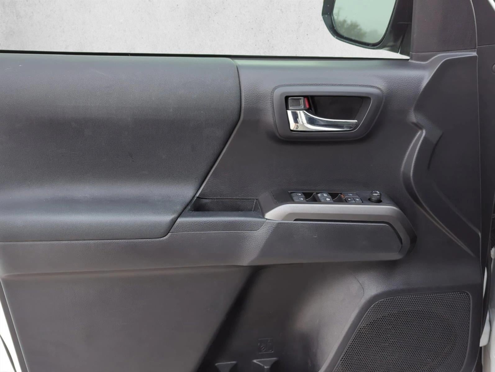 2023 Toyota Tacoma 2WD 2WD TRD Off Road Double Cab 5' Bed V6 AT (Natl)