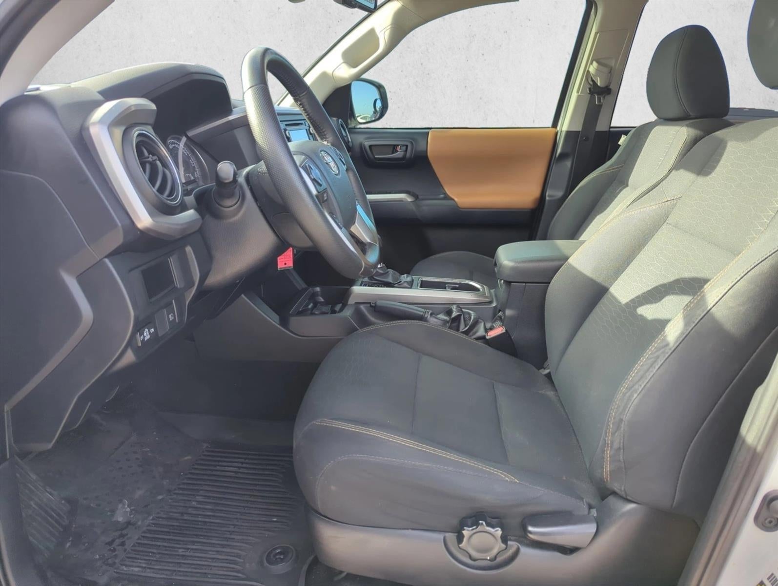 2019 Toyota Tacoma 2WD 2WD SR5 Double Cab 5' Bed V6 AT (GS)