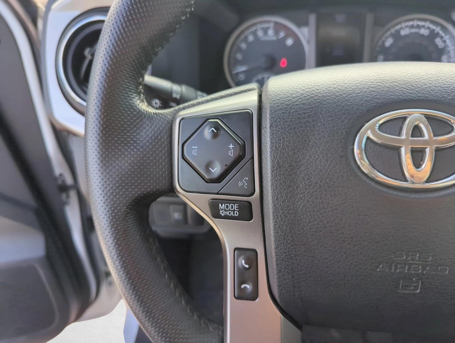 2019 Toyota Tacoma 2WD 2WD SR5 Double Cab 5' Bed V6 AT (GS)