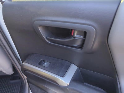 2022 Toyota Tacoma 2WD 2WD SR5 Double Cab 5' Bed V6 AT (GS)