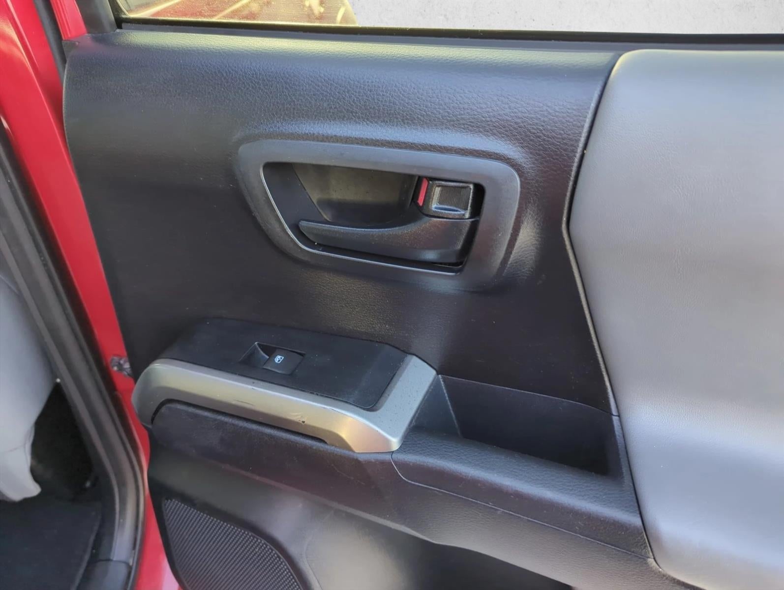 2019 Toyota Tacoma 2WD 2WD SR5 Double Cab 5' Bed V6 AT (GS)