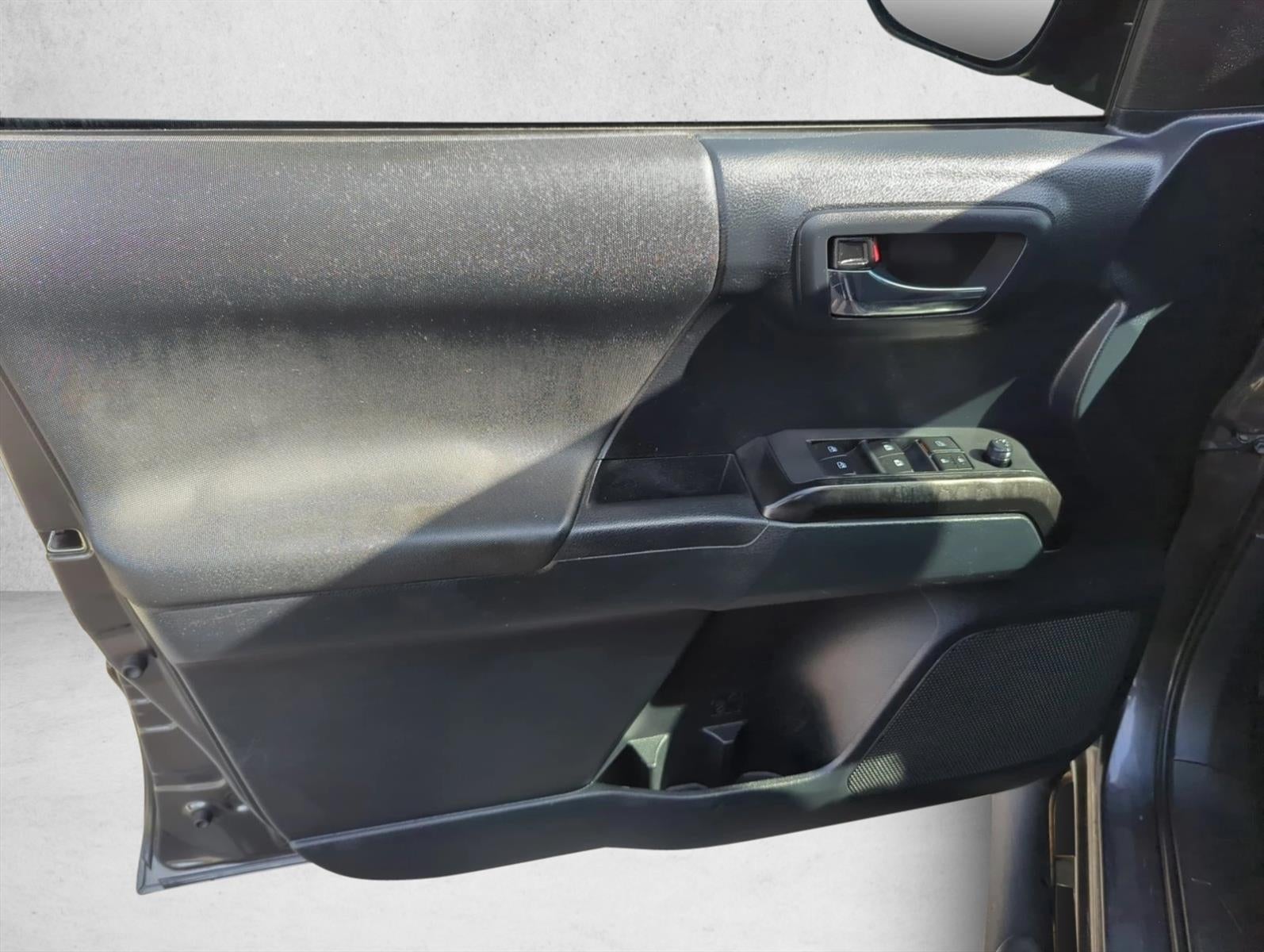 2019 Toyota Tacoma 2WD 2WD TRD Sport Double Cab 5' Bed V6 AT (Natl)