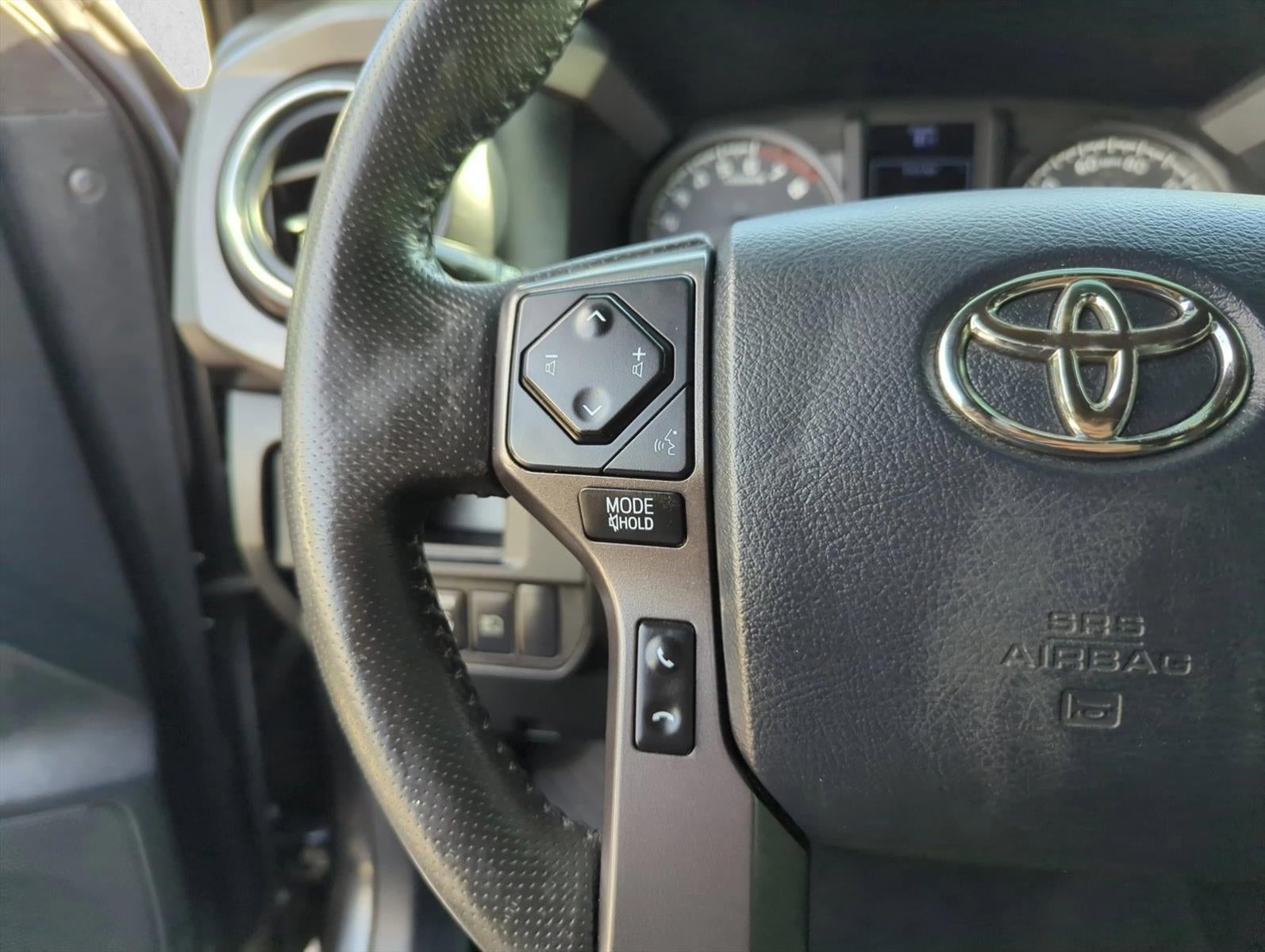 2019 Toyota Tacoma 2WD 2WD TRD Sport Double Cab 5' Bed V6 AT (Natl)