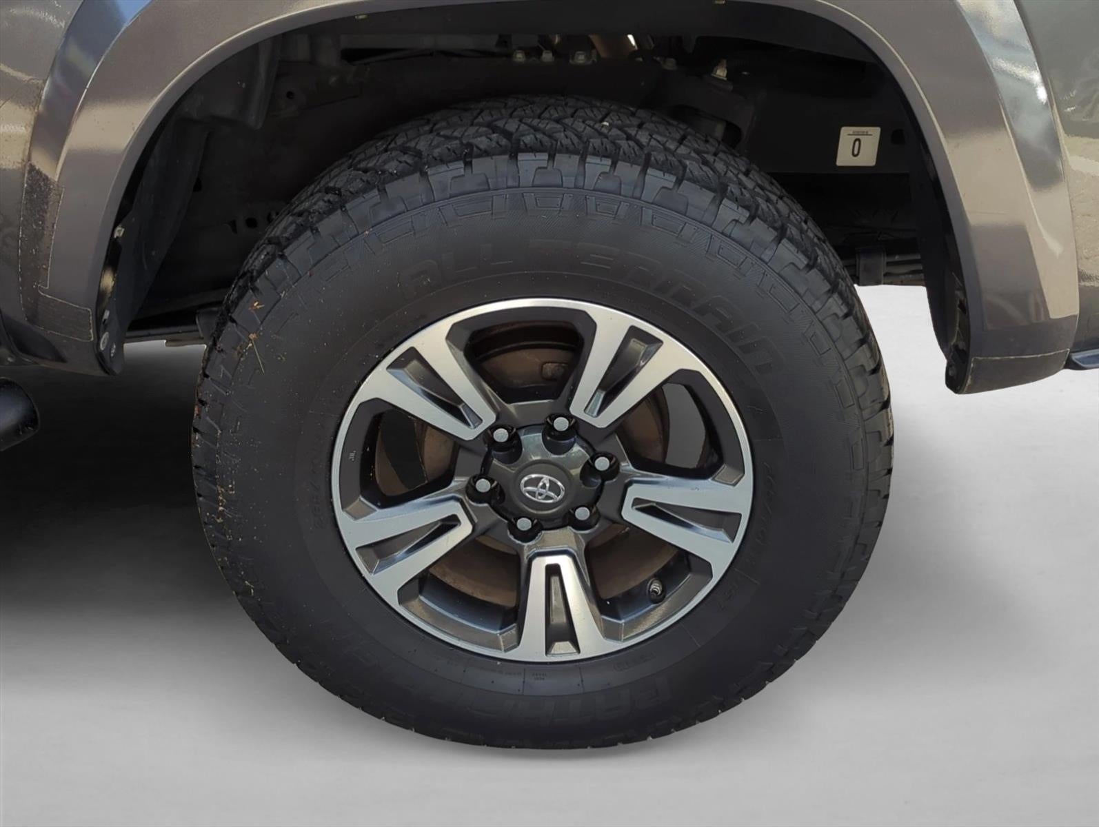 2019 Toyota Tacoma 2WD 2WD TRD Sport Double Cab 5' Bed V6 AT (Natl)