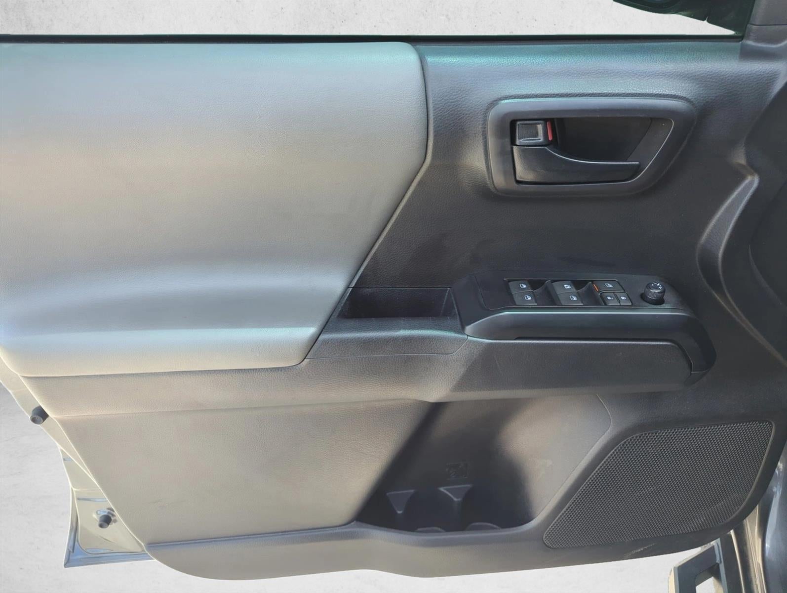 2023 Toyota Tacoma 4WD 4WD SR Double Cab 5' Bed V6 AT (GS)