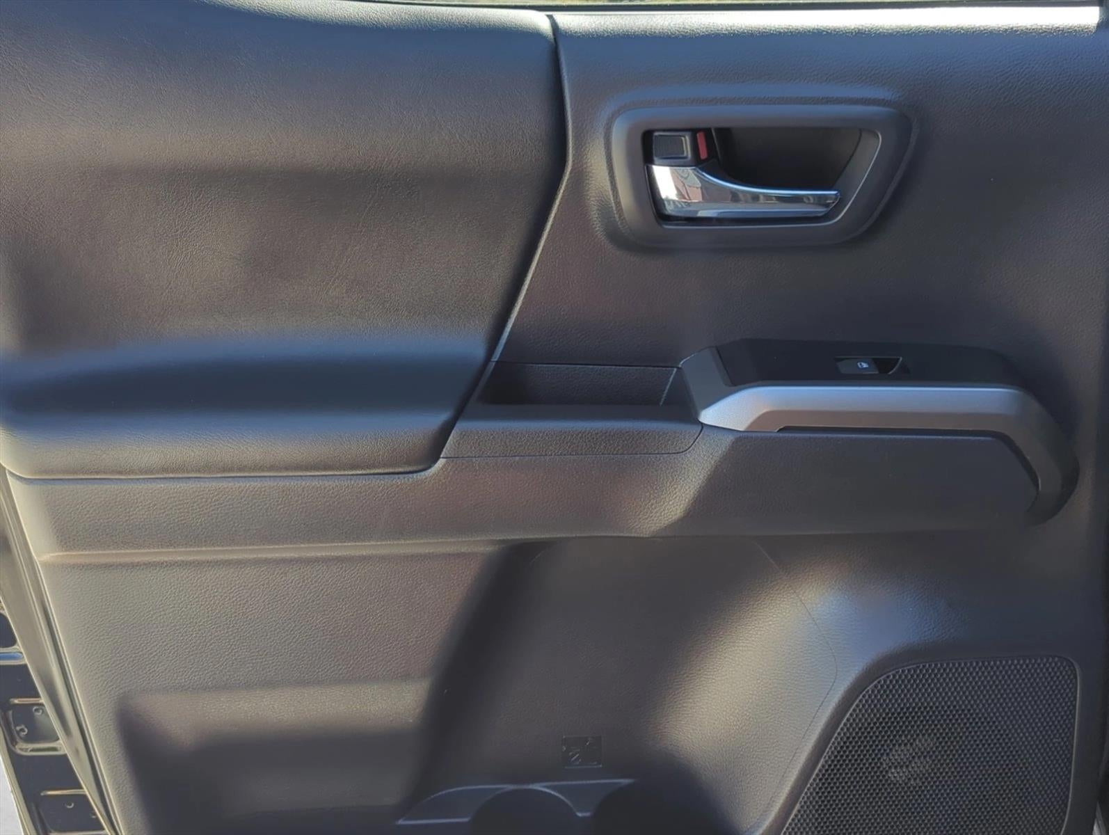 2023 Toyota Tacoma 2WD 2WD Limited Double Cab 5' Bed V6 AT (Natl)