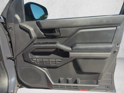 2025 Toyota Tacoma 2WD 2WD SR5 Double Cab 5' Bed AT (SE)