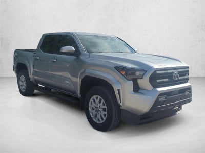 2024 Toyota Tacoma 2WD 2WD SR5 Double Cab 5' Bed AT (SE)