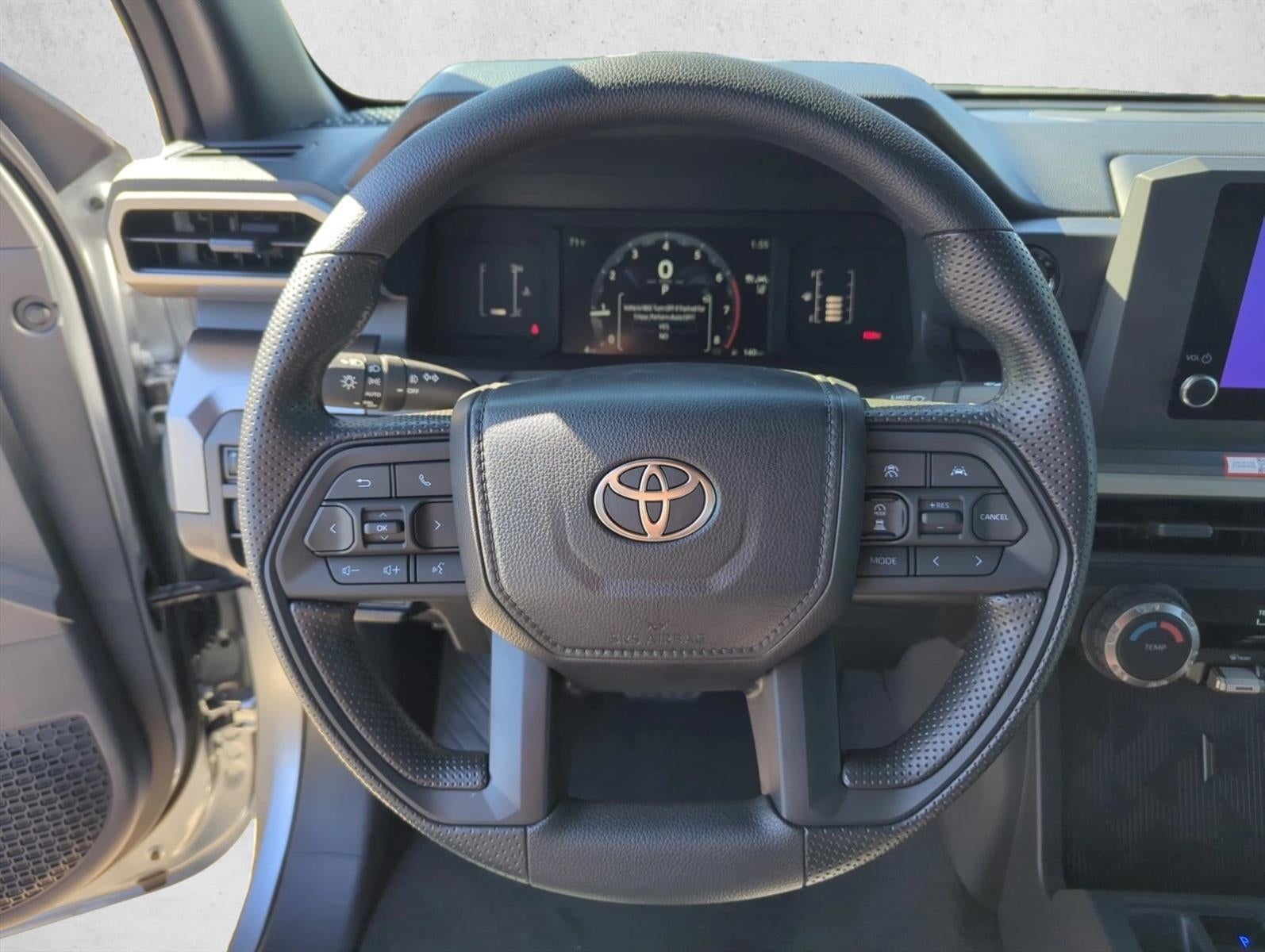 2026 Toyota Tacoma 2WD 2WD SR5 Double Cab 5' Bed AT (SE)