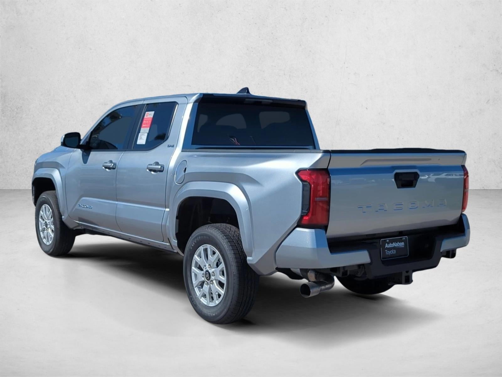 2026 Toyota Tacoma 2WD 2WD SR5 Double Cab 5' Bed AT (SE)
