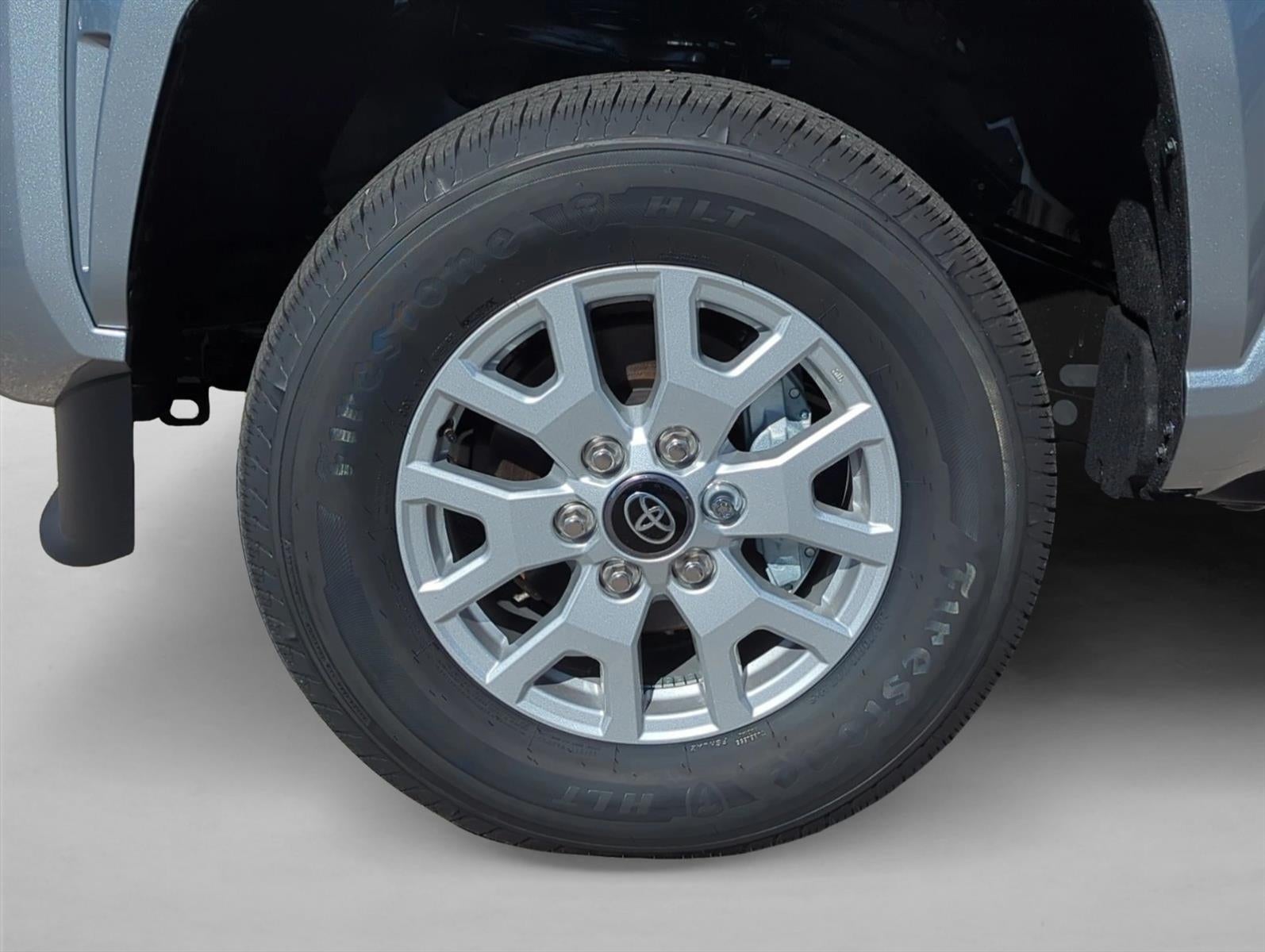 2026 Toyota Tacoma 2WD 2WD SR5 Double Cab 5' Bed AT (SE)