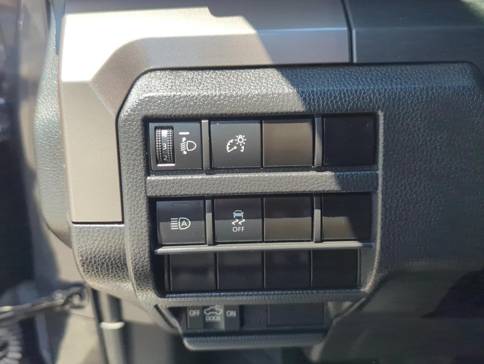 2024 Toyota Tacoma 2WD 2WD SR5 Double Cab 5' Bed AT (Natl)