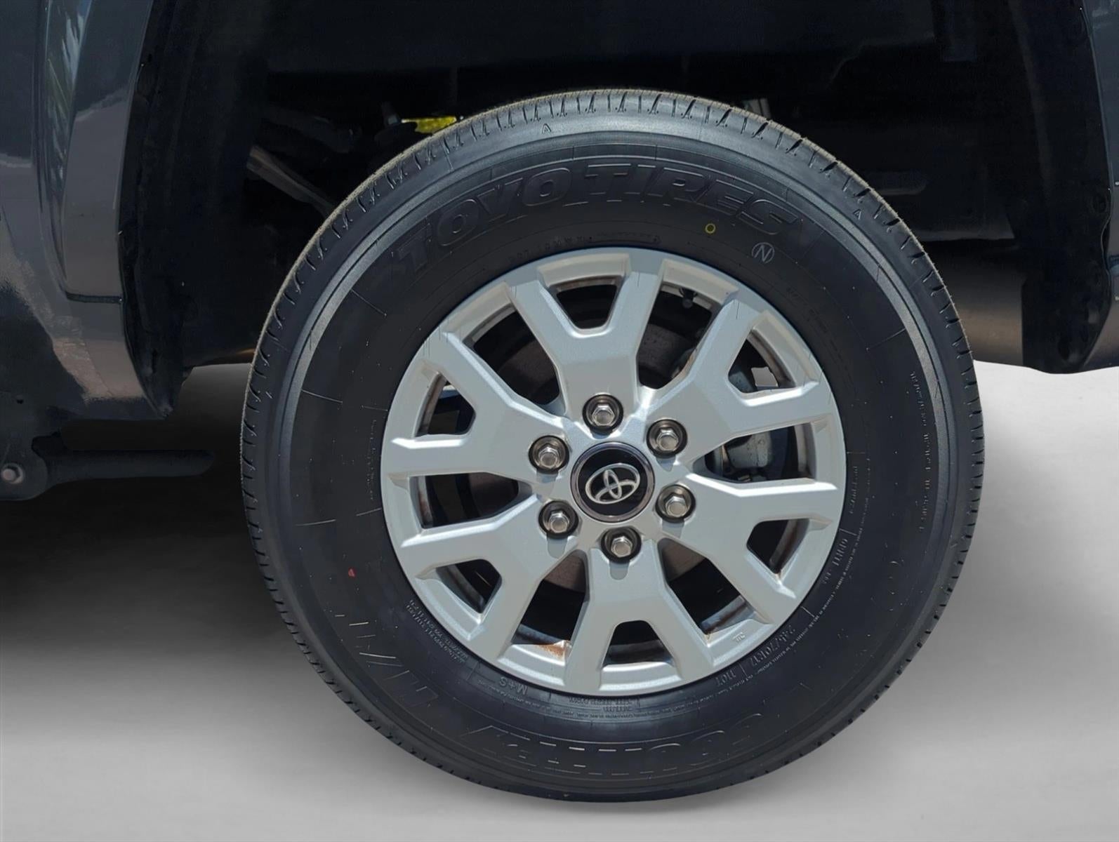 2024 Toyota Tacoma 2WD 2WD SR5 Double Cab 5' Bed AT (Natl)