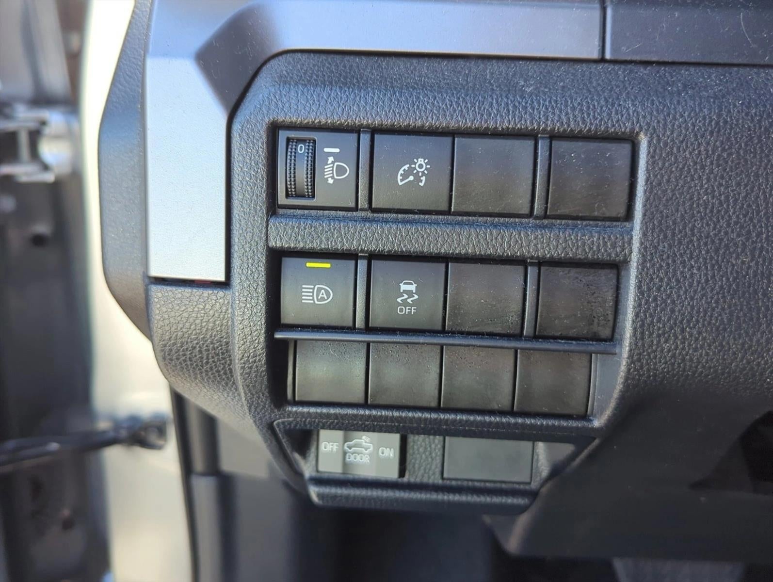 2024 Toyota Tacoma 2WD 2WD SR5 Double Cab 5' Bed AT (SE)