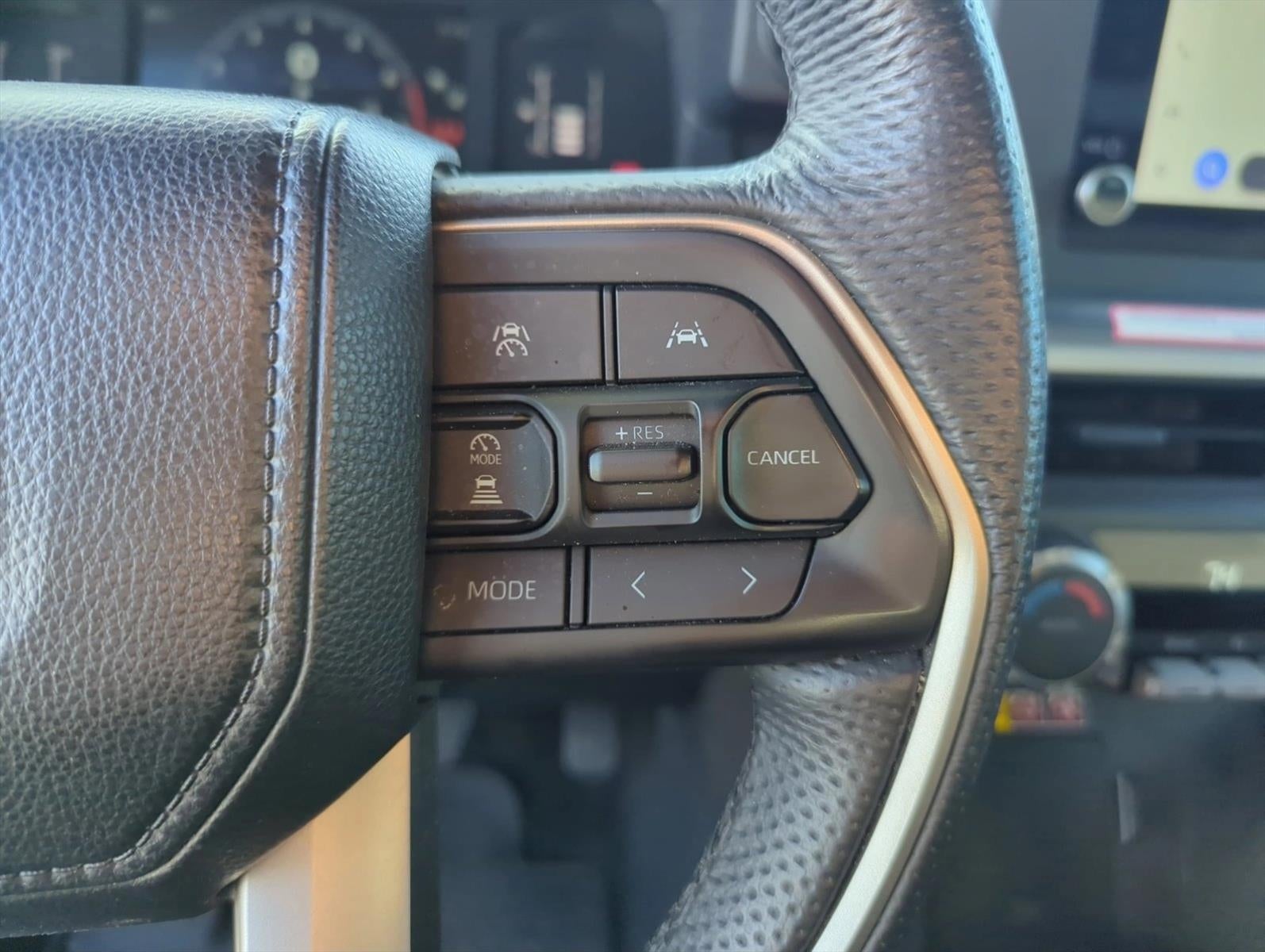 2024 Toyota Tacoma 2WD 2WD SR5 Double Cab 5' Bed AT (SE)