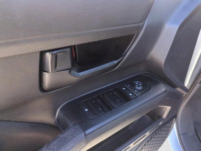 2024 Toyota Tacoma 2WD 2WD SR5 Double Cab 5' Bed AT (SE)