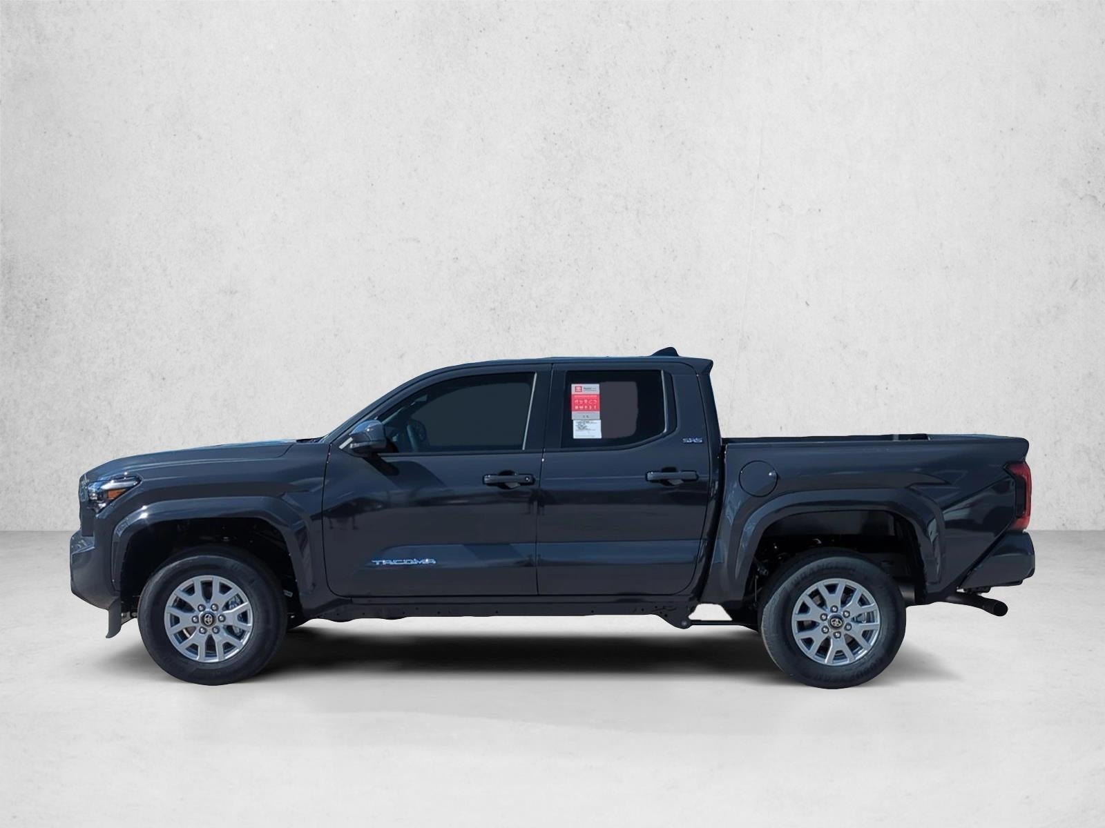 2026 Toyota Tacoma 2WD 2WD SR5 Double Cab 5' Bed AT (SE)