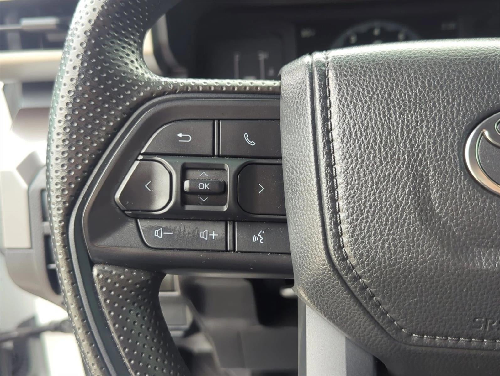 2024 Toyota Tacoma 2WD 2WD SR5 Double Cab 5' Bed AT (Natl)