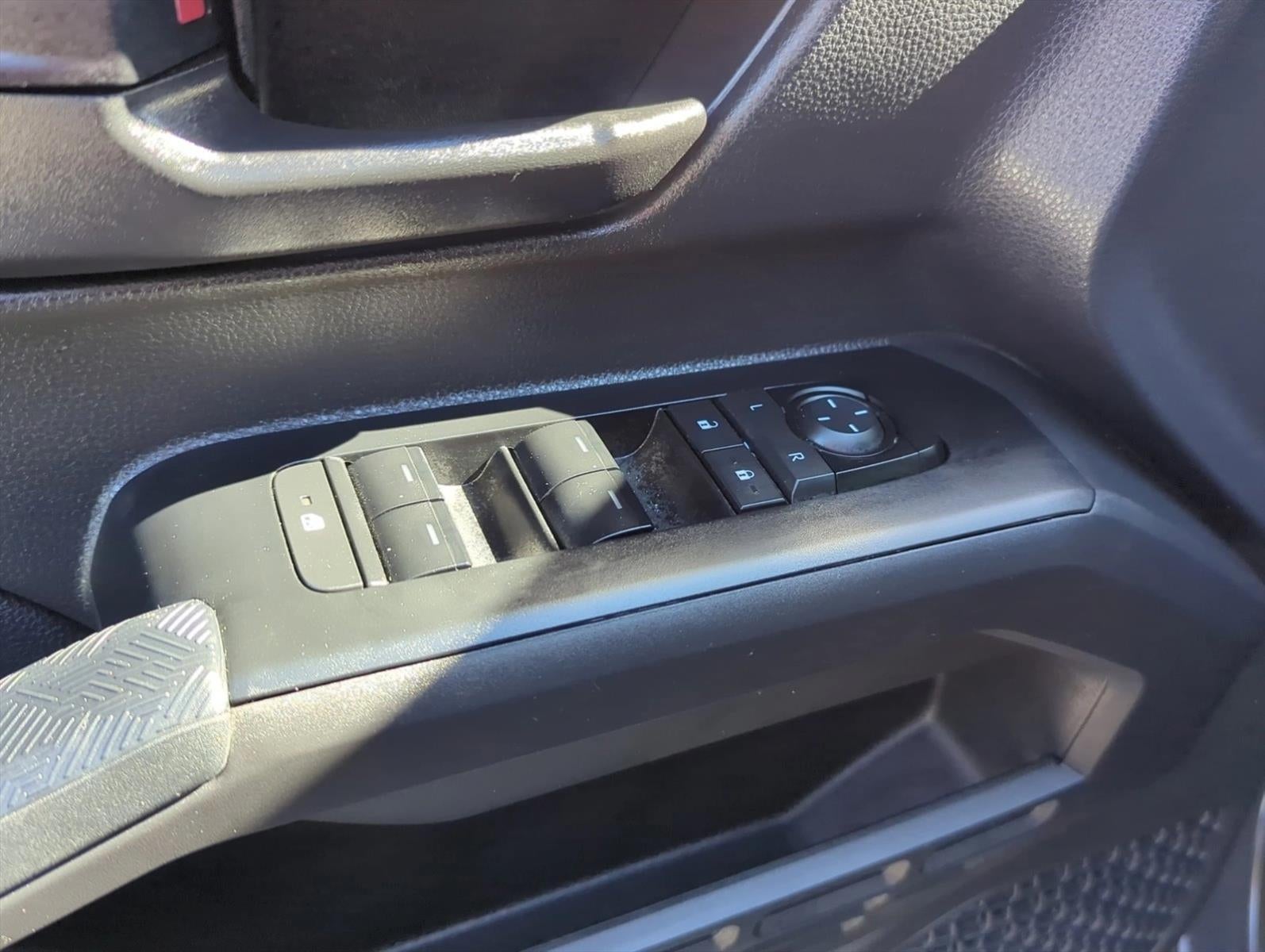 2024 Toyota Tacoma 2WD 2WD SR5 Double Cab 5' Bed AT (Natl)