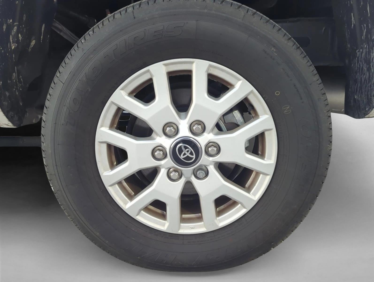 2025 Toyota Tacoma 2WD 2WD SR5 Double Cab 5' Bed AT (SE)