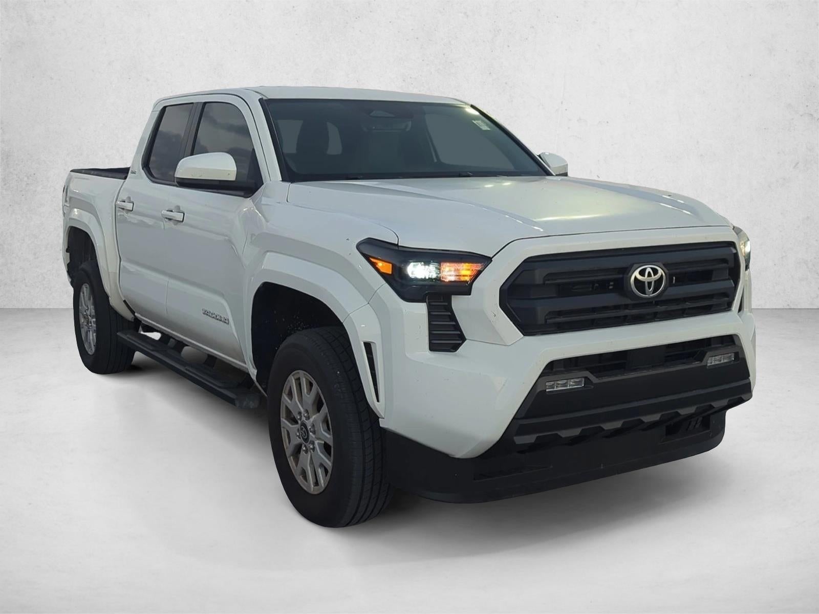 2025 Toyota Tacoma 2WD 2WD SR5 Double Cab 5' Bed AT (SE)