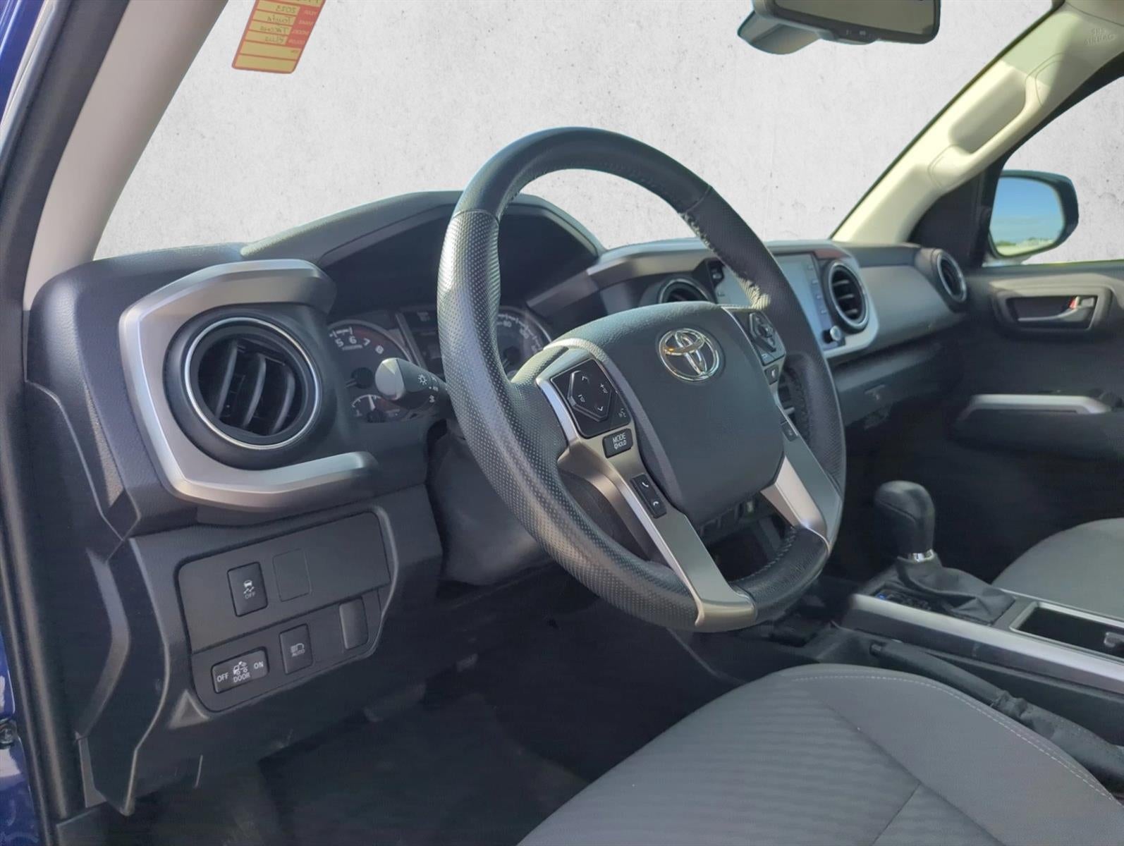 2023 Toyota Tacoma 2WD 2WD SR5 Double Cab 5' Bed V6 AT (GS)